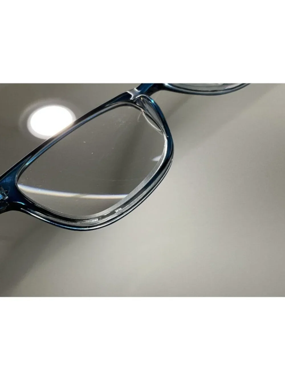 Peepers frame very